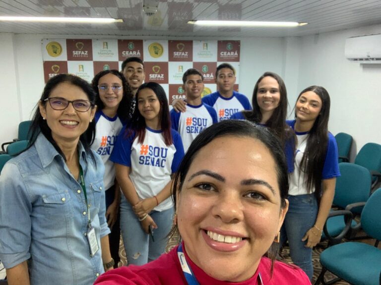 Visita do grupo de alunos Serviço Nacional de Aprendizagem (Senac), alunos acompanhados pela professora Valeska Paiva, 05 de dezembro. Esse encontro faz parte das atividades do Programa de Educação Fiscal do Ceará (PEF-CE), que objetiva promover reflexões a respeito da relação entre cidadania e tributação e tornar conhecida a importância e diversidade de atividades desenvolvidas pela Secretaria da Fazenda do Ceará  (Sefaz-CE).