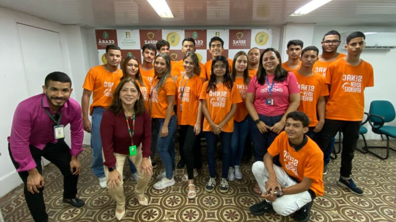 No dia 07 de março de 2025, estudantes do Senac, acompanhados pela professora Valeska Paiva, participaram de uma atividade no Centro de Memória da Fazenda. A visita, parte do Programa de Educação Fiscal do Ceará (PEF-CE), proporcionou aos alunos uma visão prática da relação entre cidadania e tributação, além de explorar o papel da Secretaria da Fazenda do Ceará (Sefaz-CE) nesse processo.