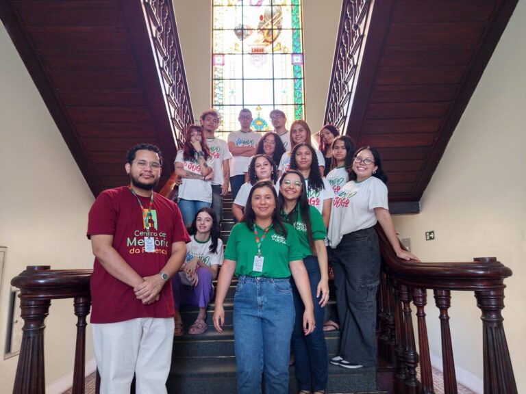 Visita de turma do Projeto Virando o Jogo, acompanhados das professoras Karla Thaís Lima e Jordana Sousa.