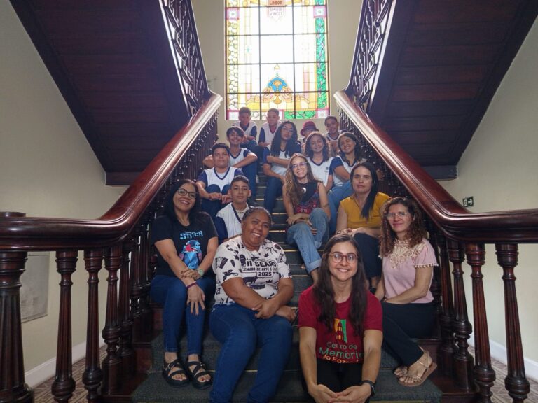 Na manhã do dia 16/04 recebemos visita da Escola Governador Faustino de Albuquerque com alunos e professoras responsáveis.