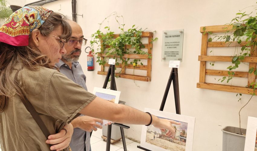 Na abertura da exposição Litoral Cearense em Aquarela, o artista e servidor fazendário, Walber Feijó, pôde dialogar sobre suas obras tanto com colegas fazendários quanto com visitantes externos à Sefaz. Na foto, a estudante Sara Gisélia tira suas dúvidas com o pintor.