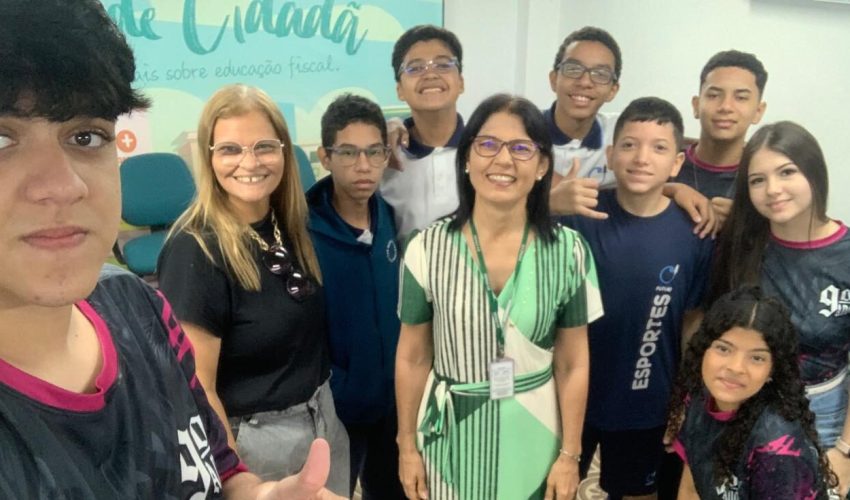No dia 27 de junho (manhã), estudantes do Colégio Futuro visitaram o Centro de Memória da Fazenda, acompanhados pela professora Ana Maria Lima.