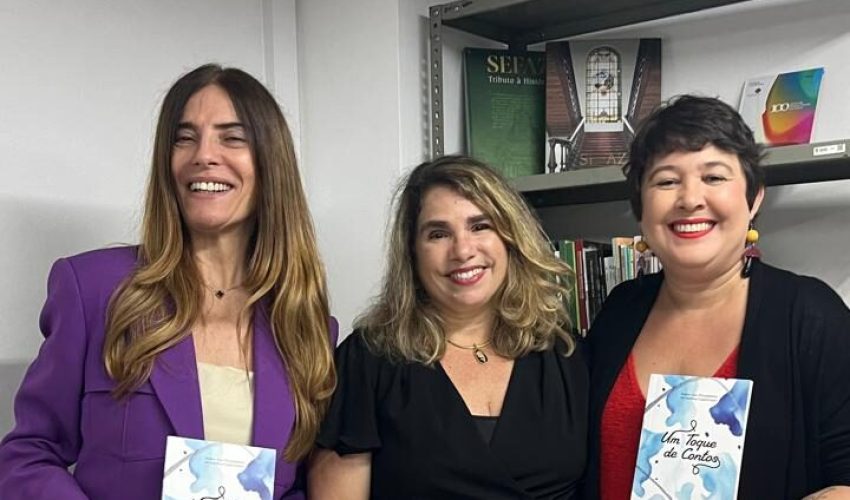 Clarissa Barroso e Dulce Lucena junto à artista, Paula Yemanjá, durante evento “Um Encontro com Dulce Lucena – Contos que Inspiram”, no dia 09 de janeiro.