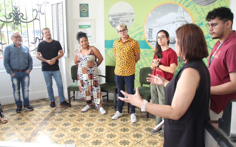 No dia 20 de fevereiro, o Centro de Memória da Fazenda (CM), promoveu a  Roda de Conversa “Diálogos contemporâneos sobre patrimônio imaterial: agentes, territórios, bens e políticas” . O evento contou com a participação do Prof. Aterlane Martins (PPGG-UFC/IFCE) e Prof.ª Cícera Barbosa (PPGH/UFC/Seduc-CE), e mediação de Letícia Costa (Centro de Memória da Fazenda).