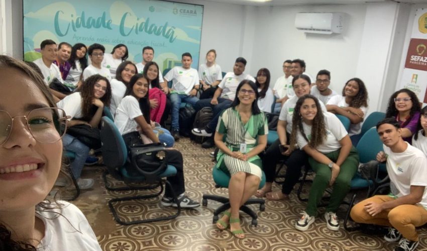 Na tarde de 26 de maio, a professora Kreliane Marreiro trouxe sua segunda turma da Associação  Beneficente O Pequeno Nazareno para visitar o Centro de Memória da Fazenda, acompanhados, também, pelo professor Valdécio Almeida.