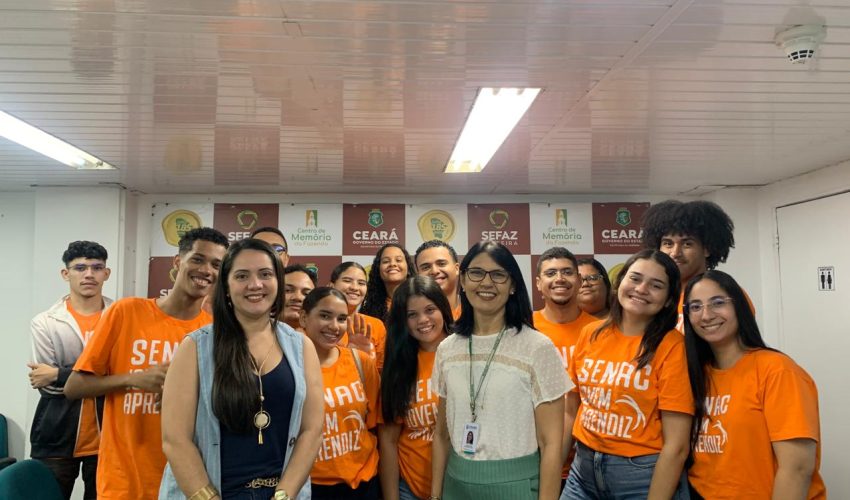 Na manhã do dia 15/06 recebemos visita de turma do Senac com  alunos e professora responsável Luana Siqueira.