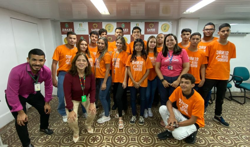 No dia 07 de março de 2025, estudantes do Senac, acompanhados pela professora Valeska Paiva, participaram de uma atividade no Centro de Memória da Fazenda. A visita, parte do Programa de Educação Fiscal do Ceará (PEF-CE), proporcionou aos alunos uma visão prática da relação entre cidadania e tributação, além de explorar o papel da Secretaria da Fazenda do Ceará (Sefaz-CE) nesse processo.